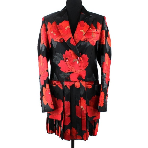 Gucci Red Black Floral Jacquard Loved Embroidered Dragon Jacket Blazer 40 NEW - Picture 1 of 8